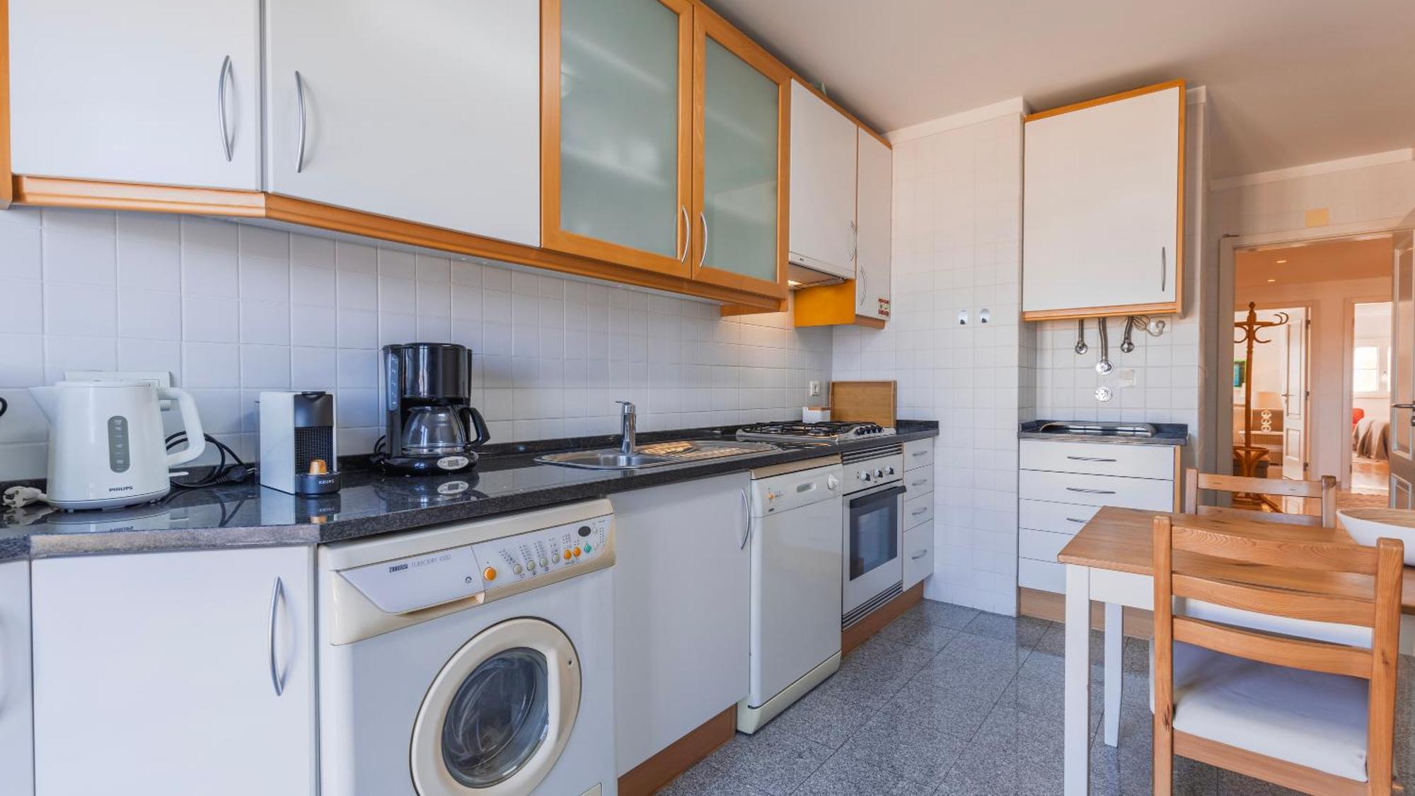 Stylish With Parking By Lovelystay Apartment *