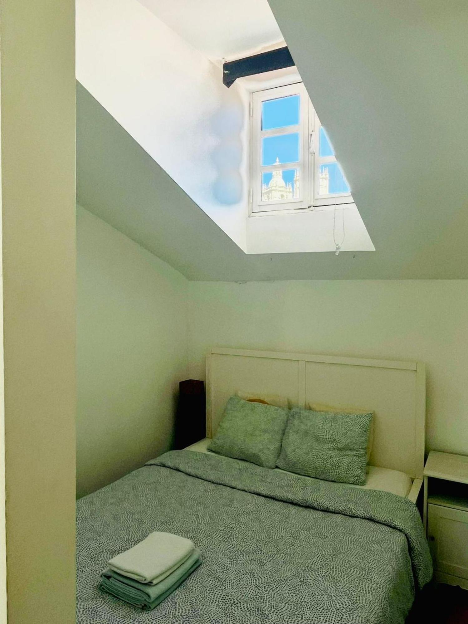 Tram 28 Cozy In Alfama Apartment