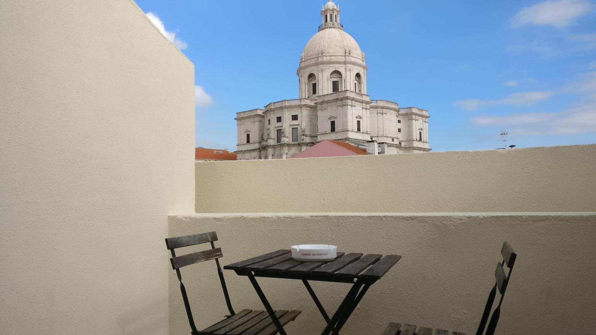 Alfama 2 - Attic With View Apartment *