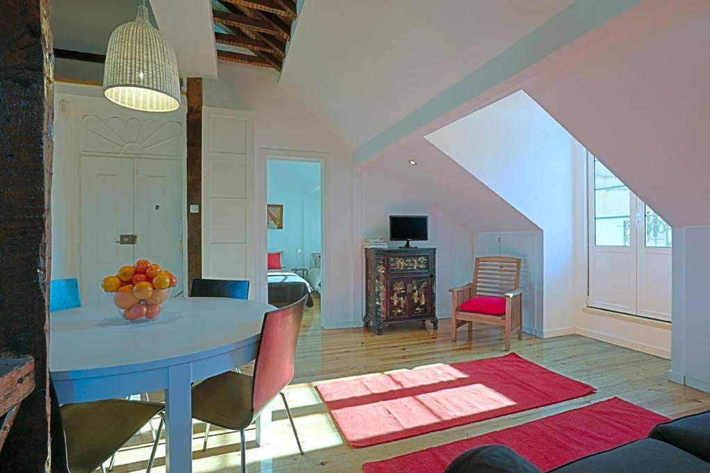 Alfama 2 - Attic With View Lisbon