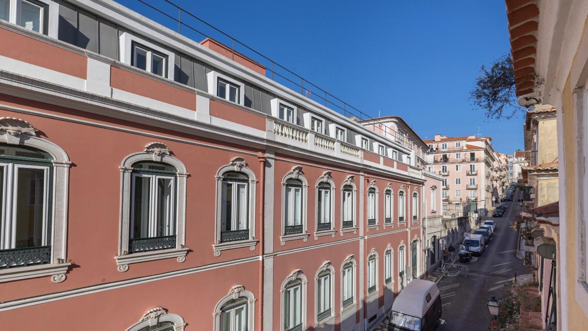 Apartment 1bdr With Ac And Terrace By Lovelystay