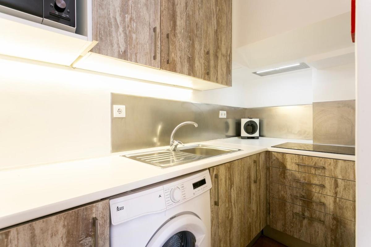 Cozy Flat With Bright Balcony Trendiest Neighborhood! Apartment