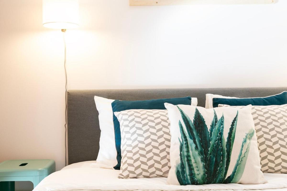 Cozy Flat With Bright Balcony Trendiest Neighborhood! Lisbon