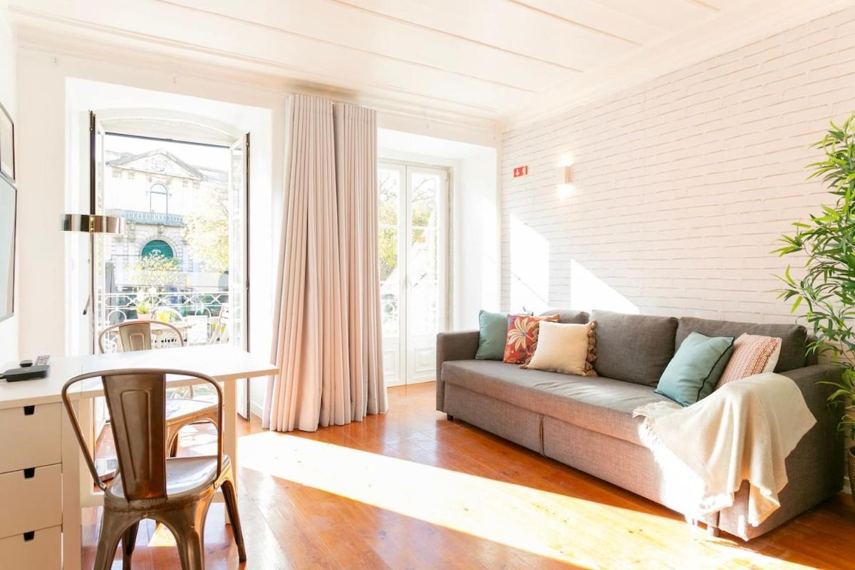 Cozy Flat With Bright Balcony Trendiest Neighborhood! Lisbon