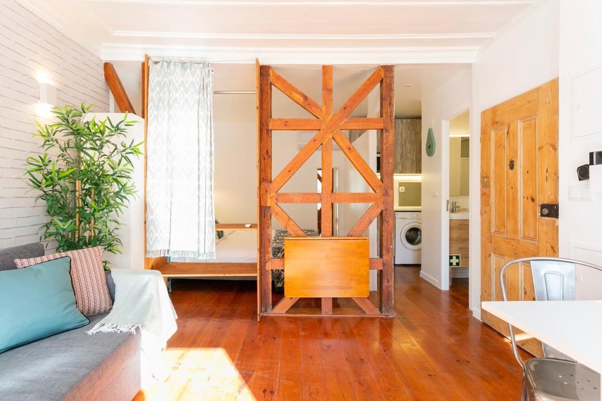 Cozy Flat With Bright Balcony Trendiest Neighborhood! Apartment