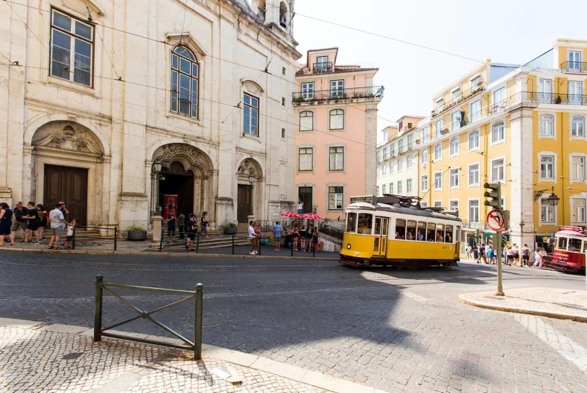 Vibrant Heart Of The 2br Apartment Lisbon