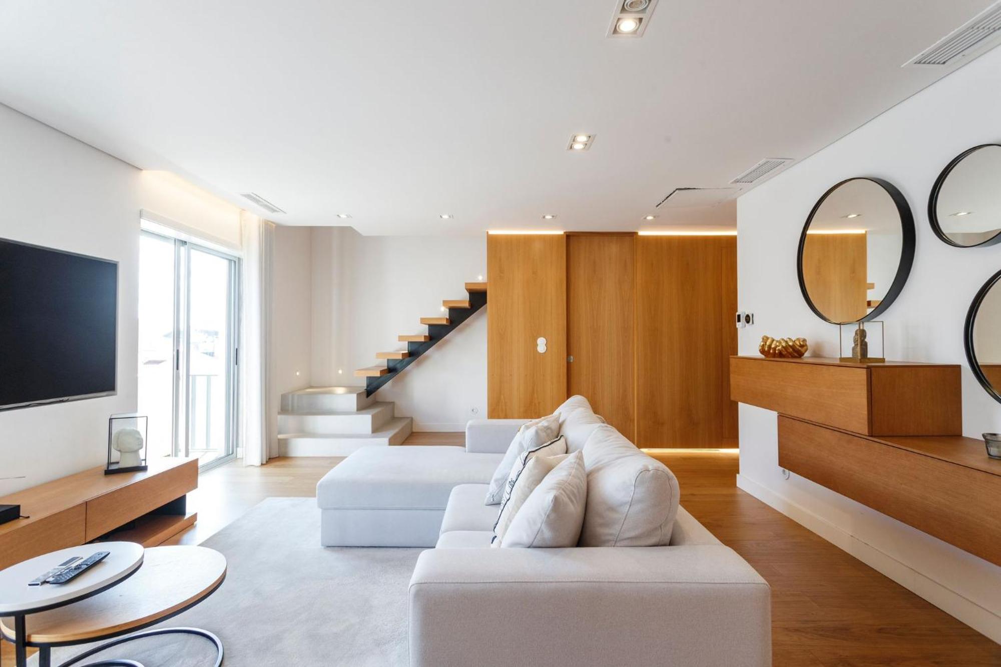 Quarto em Acomodações Particulares Luxury With Balcony And Shared In The Parque Eduardo Vii Area