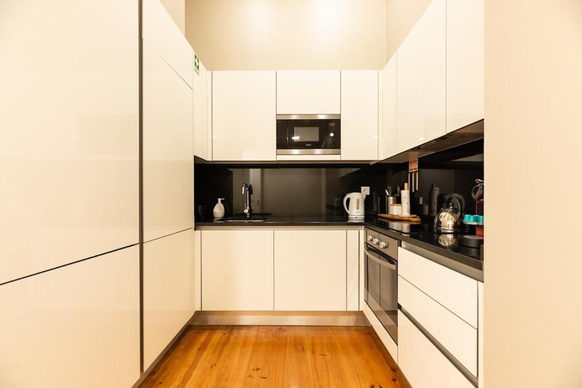 Apartment Bica Contemporary Historic 2 Bedroom