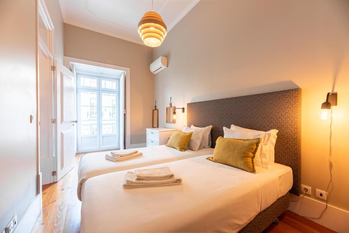 Bica Contemporary Historic 2 Bedroom Lisbon