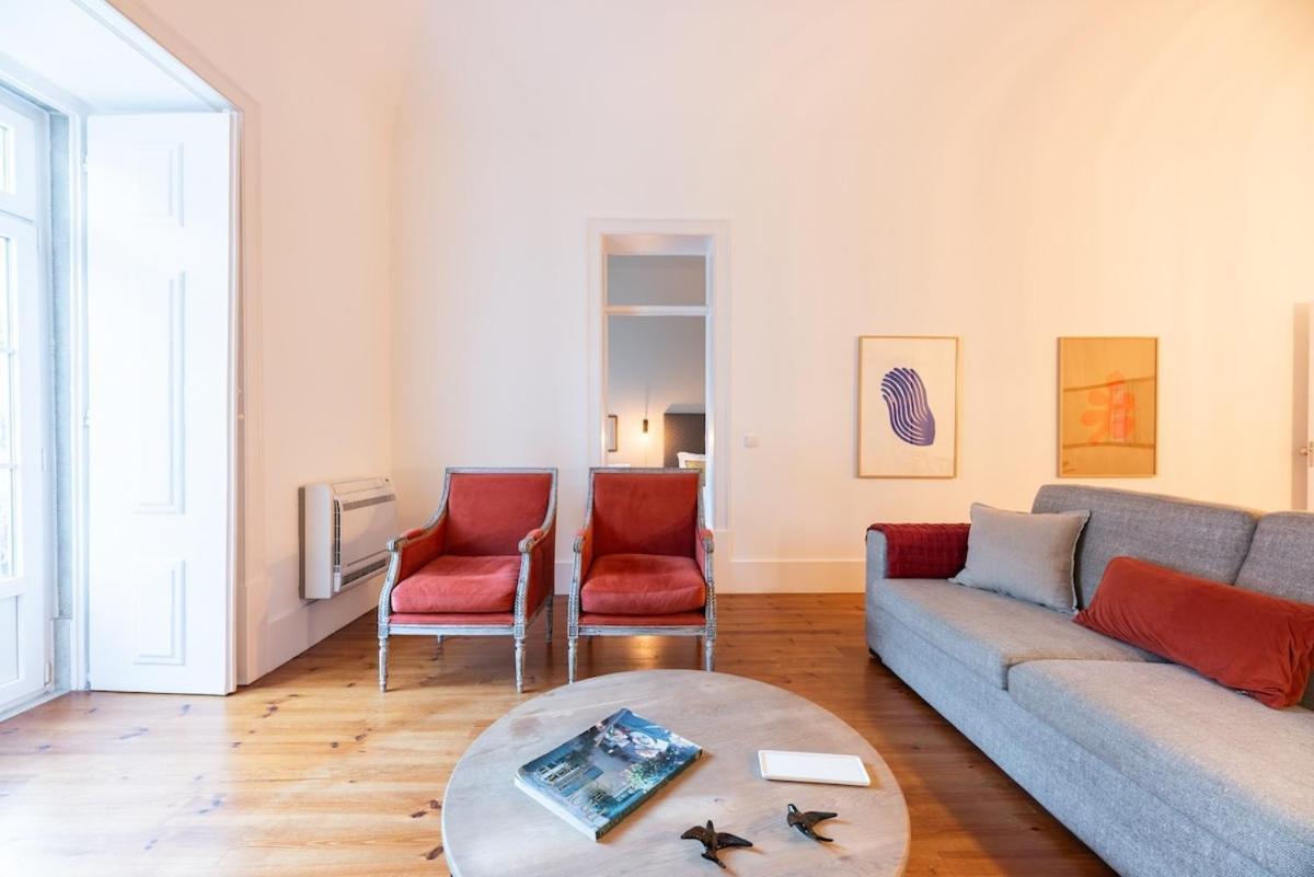 Bica Contemporary Historic 2 Bedroom Lisbon