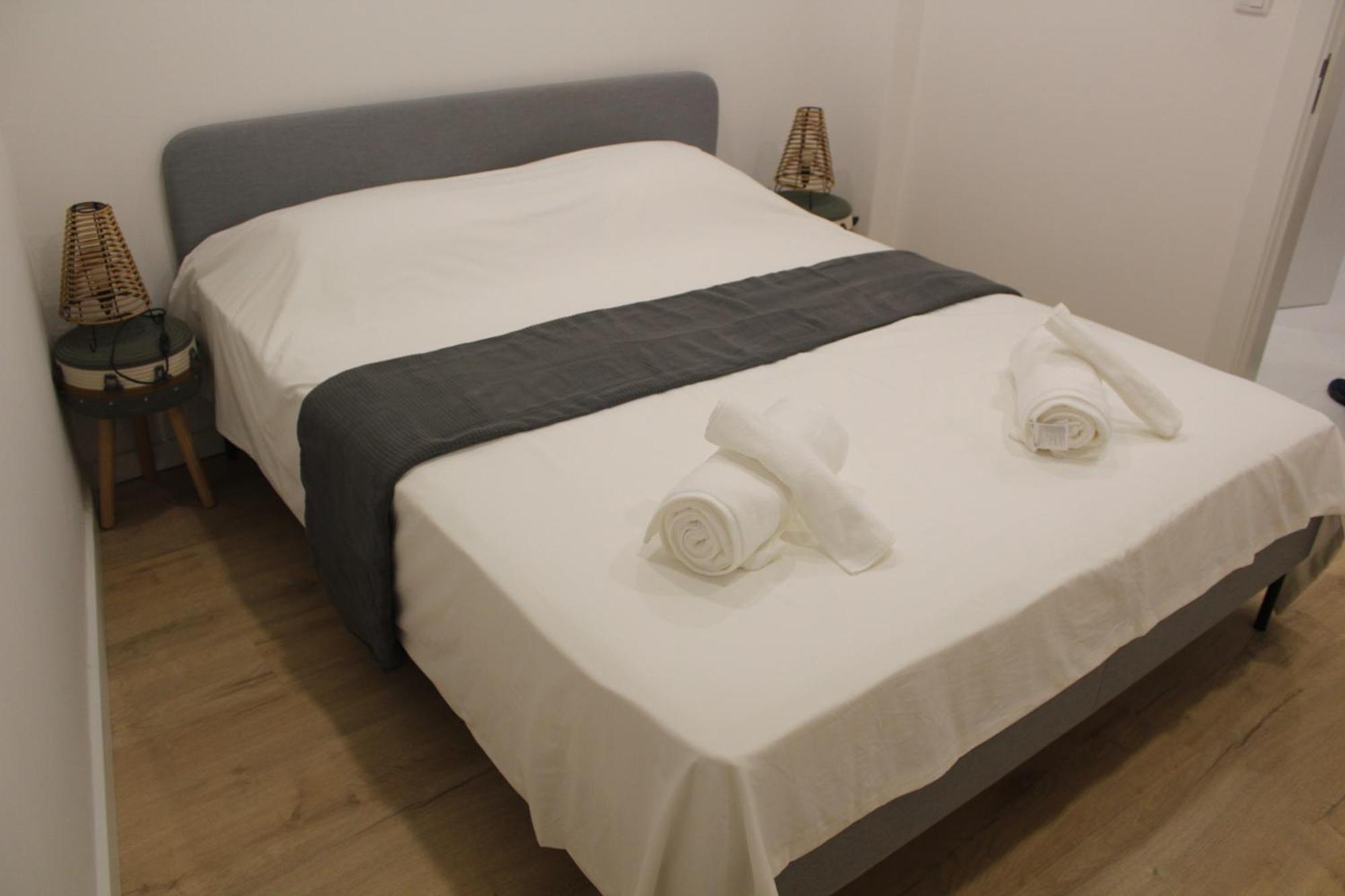 Hugo's Panoramic Duplex * Lisbon