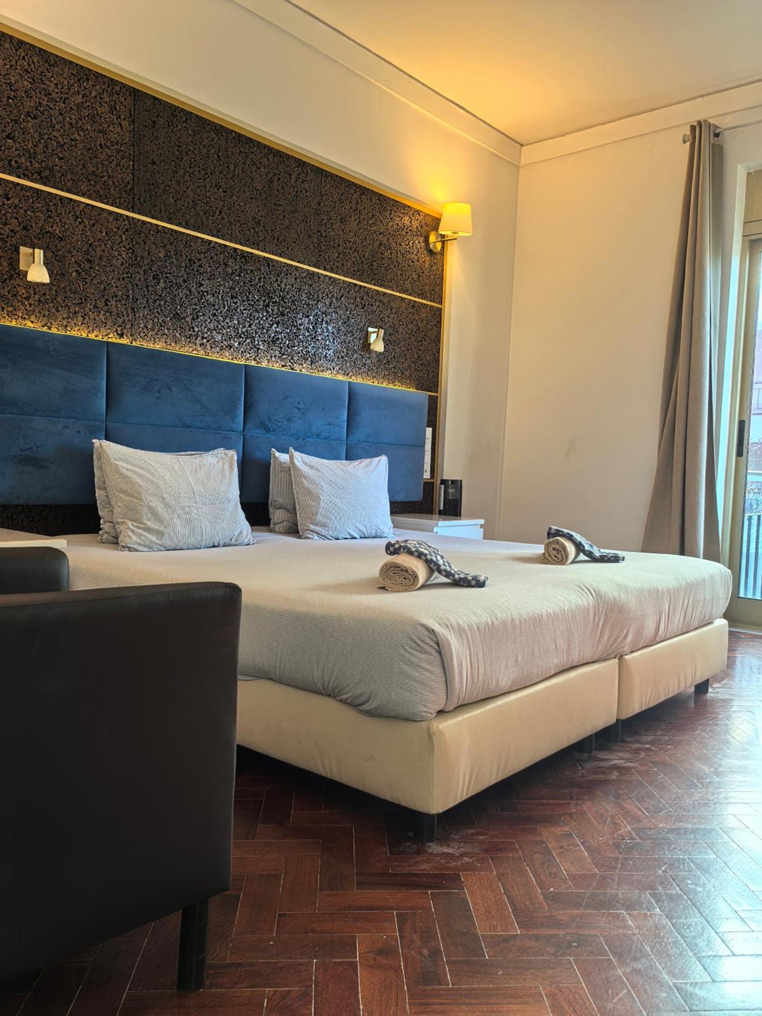Guest house Republica83-lisbonhome