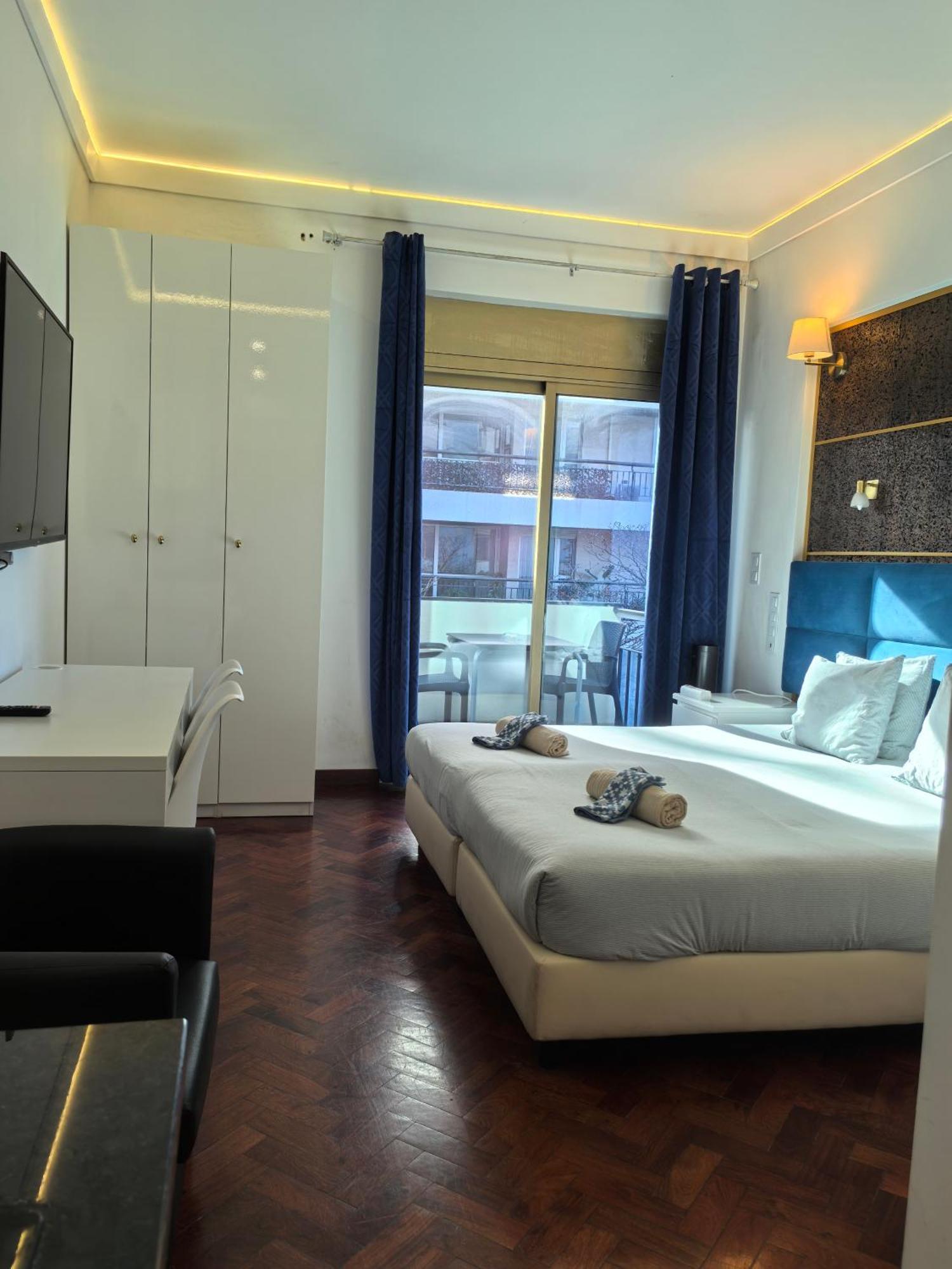 Republica83-lisbonhome Guest house *