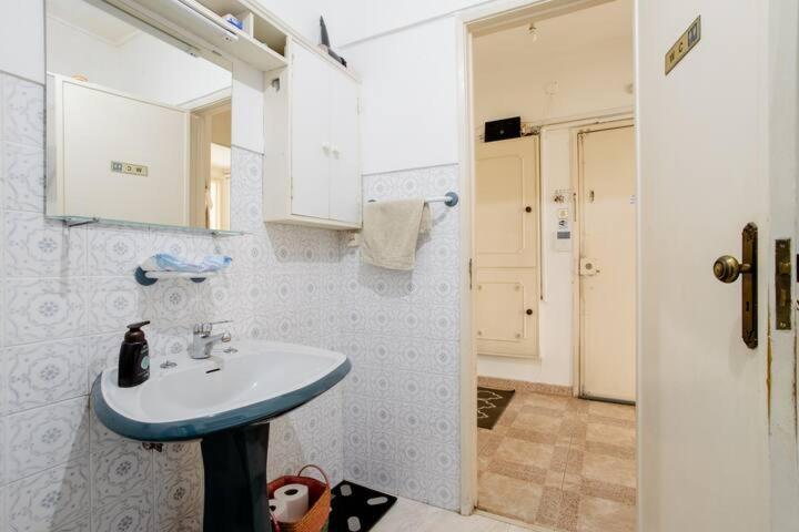 Private Rooms In Shared Apartment - Shared Bathroom And Dog Friendly