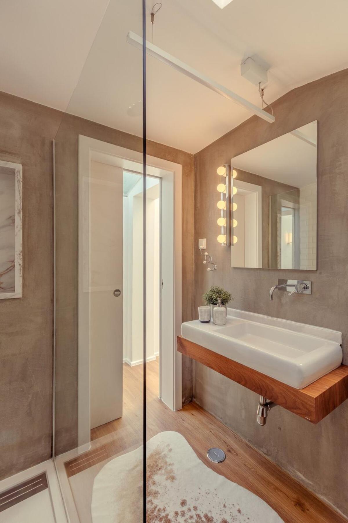 Skylight - Estrela Apartment *