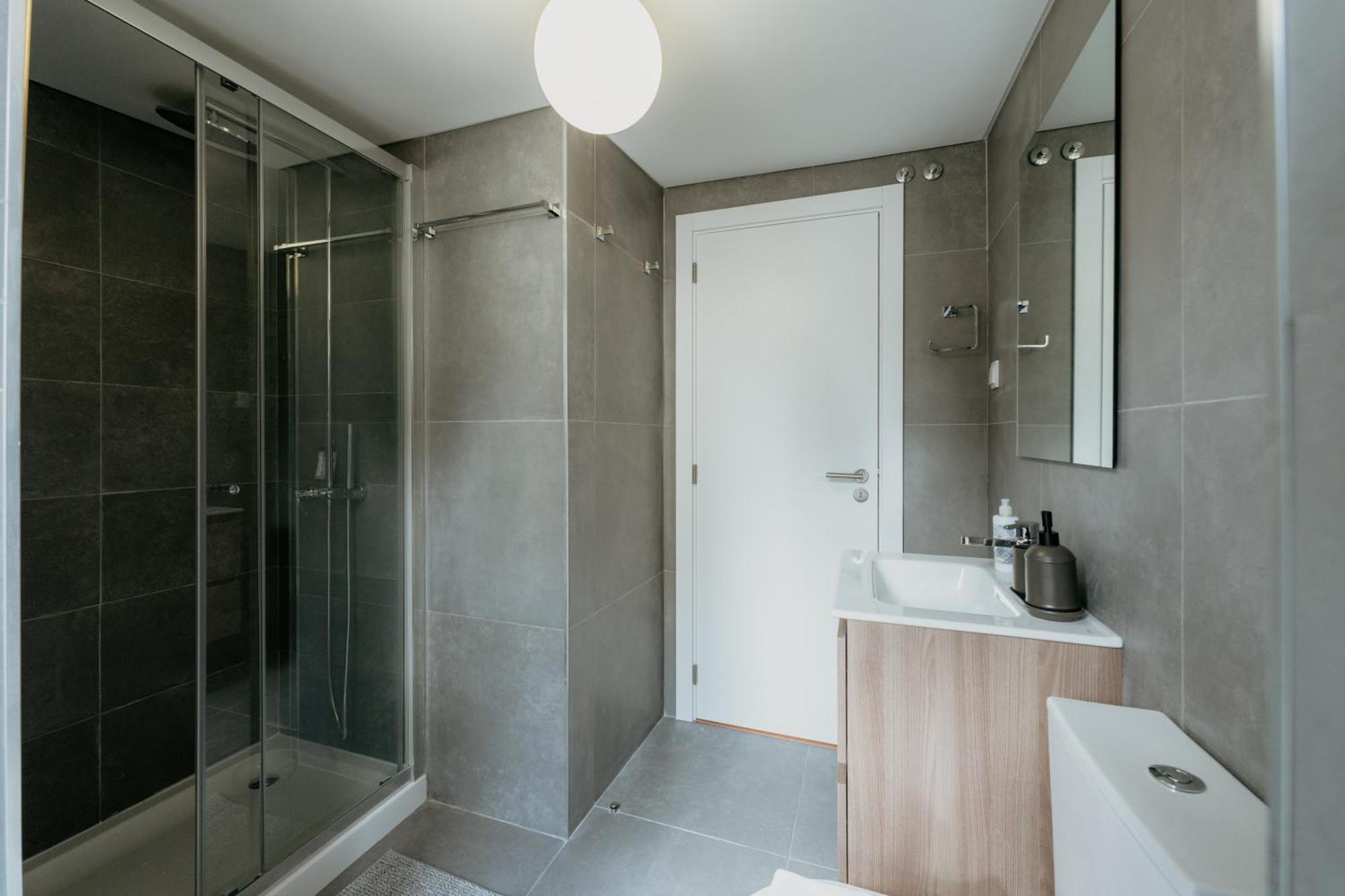 Orange House - Stunning One-bedroom 2e *