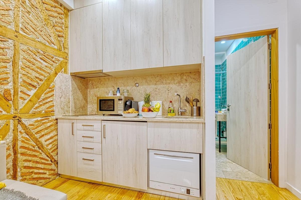 Cozy & Modern Retreat In Lisbon