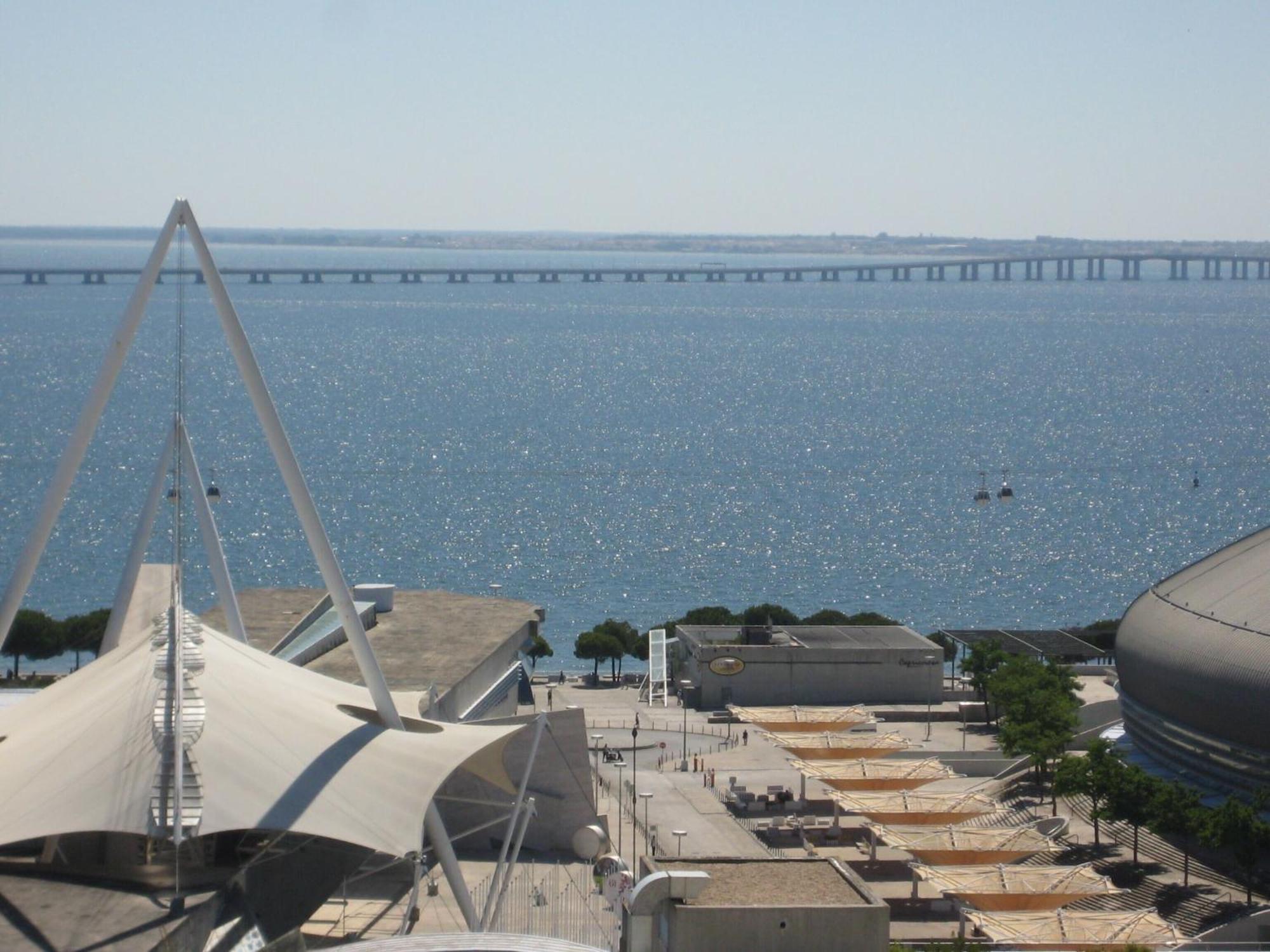Haven In - Exquisite Floor With 7 Meters Balcony To The Largest Riverfront In Apartment Lisbon