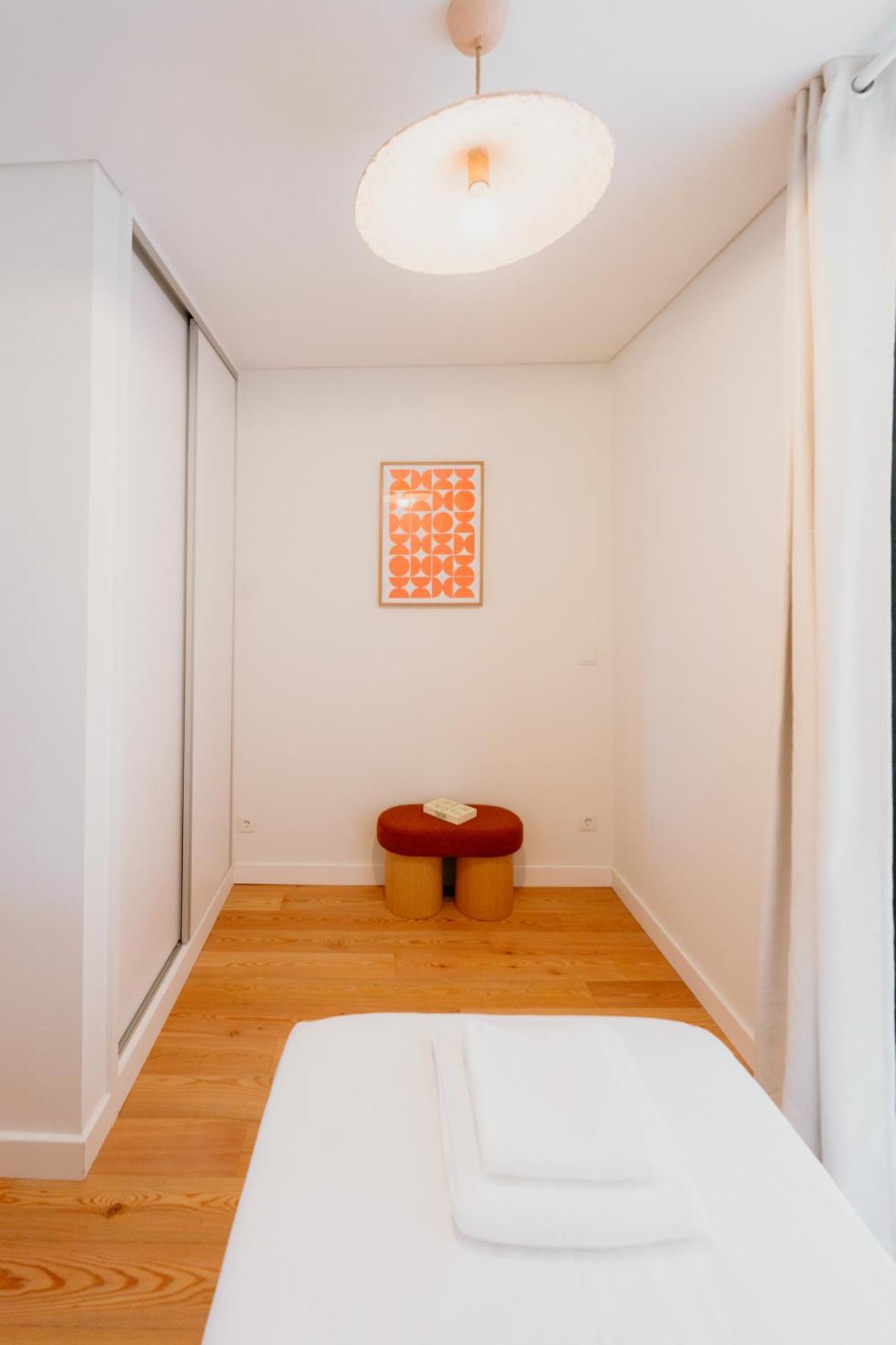 Orange House - Elegant Two-bedroom Rc E Apartment Lisbon