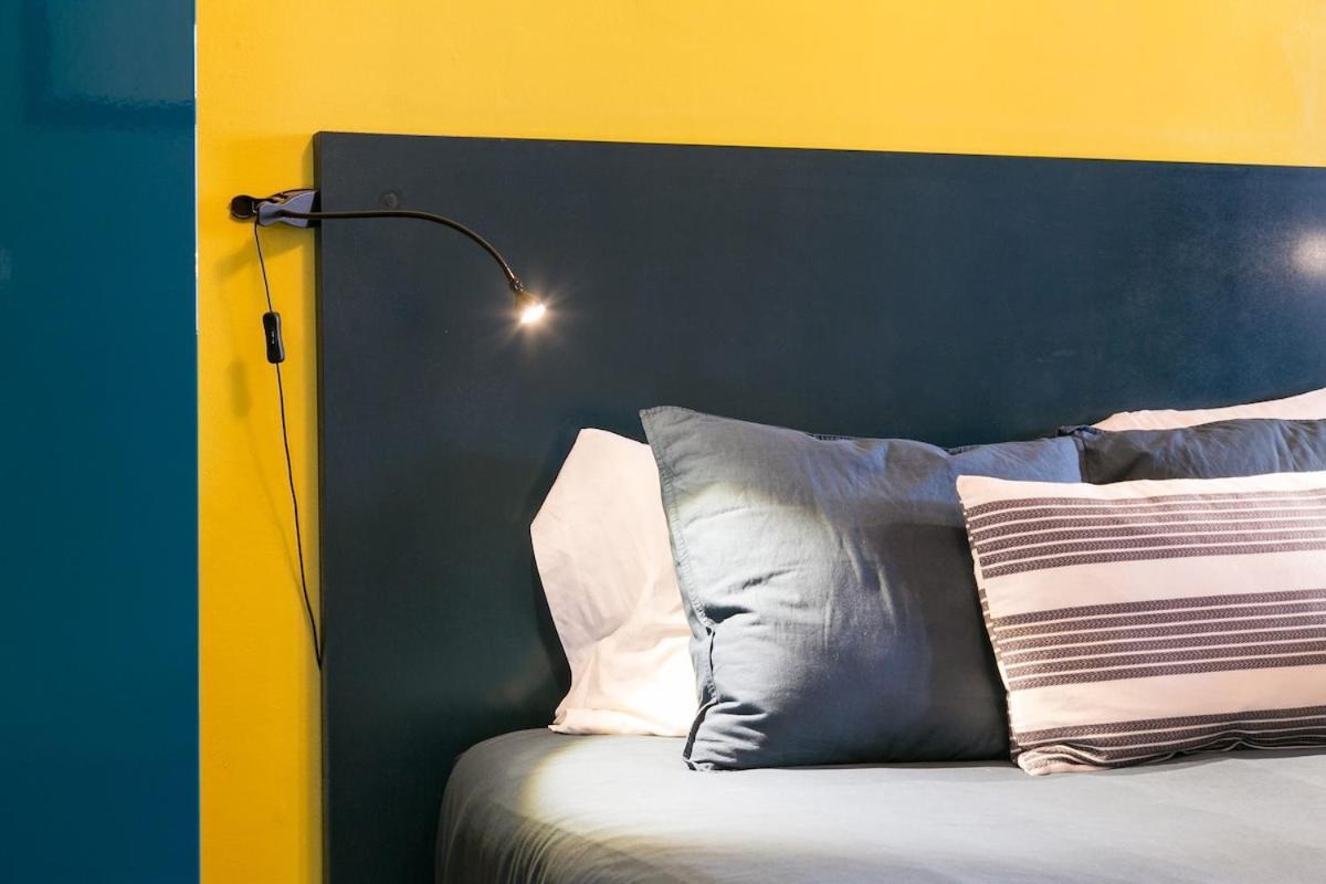 Spacious & Bright 3 Bedroom Apt, Iconic Bica Area, Historical Center Lisbon