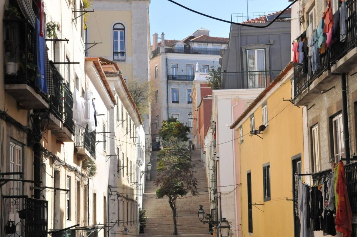 Apartment Spacious & Bright 3 Bedroom Apt, Iconic Bica Area, Historical Center *