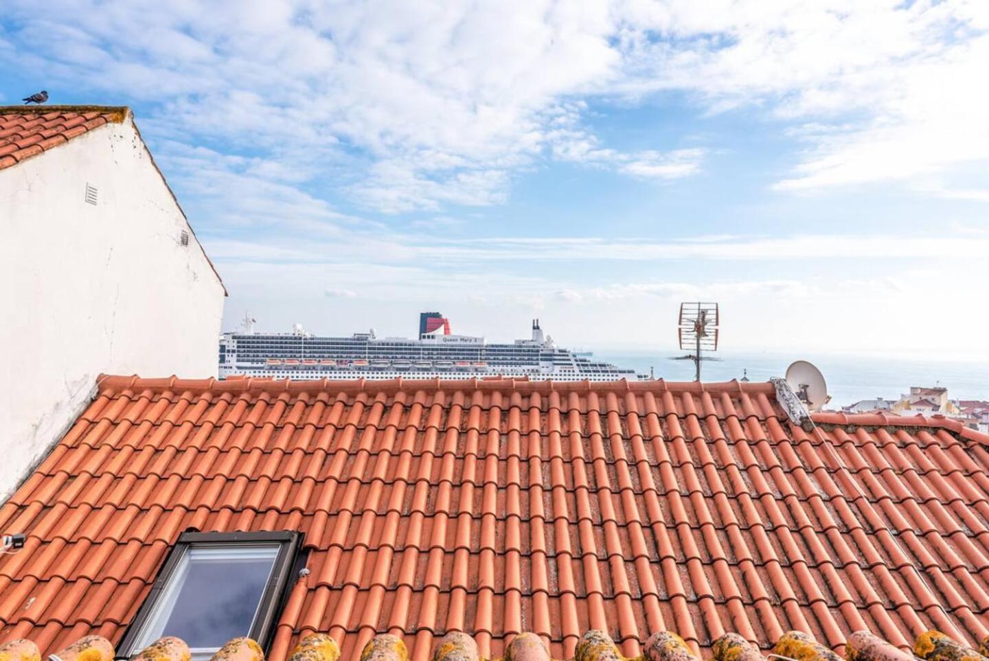 Alfama's Charm * Lisbon