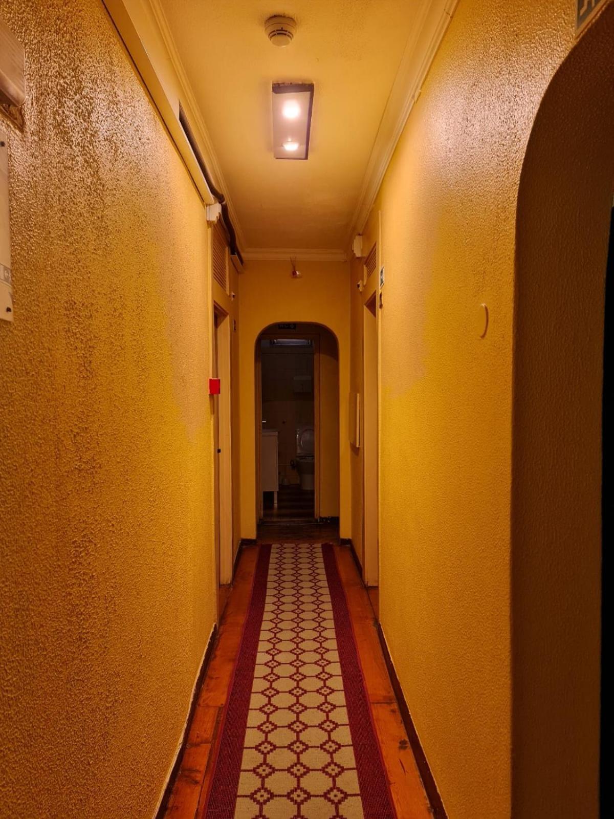 Guest house Pensao Residencial Flor Dos Cavaleiros Lisbon