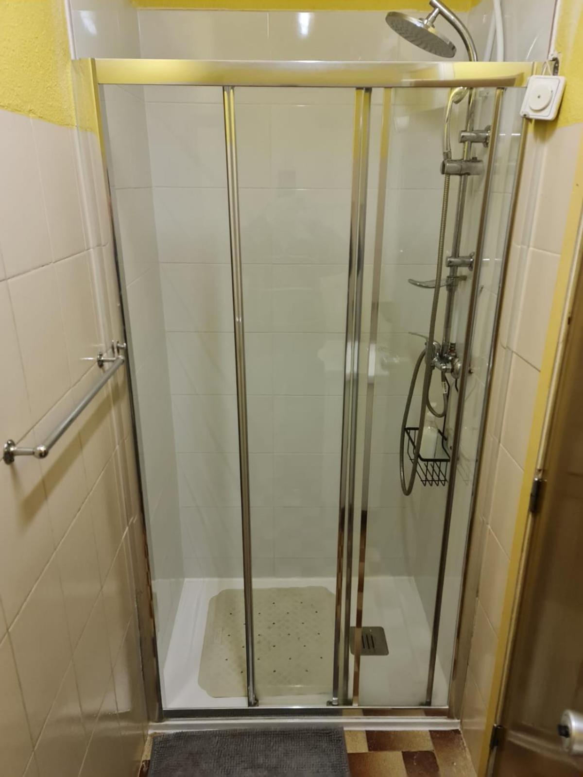 Guest house Pensao Residencial Flor Dos Cavaleiros 2*