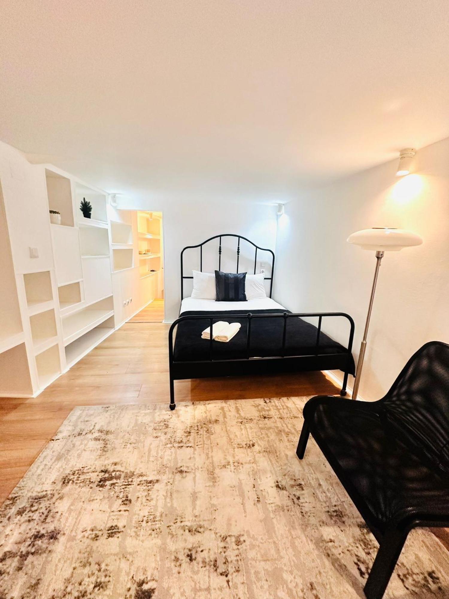 Flat, Location In Town Lisbon