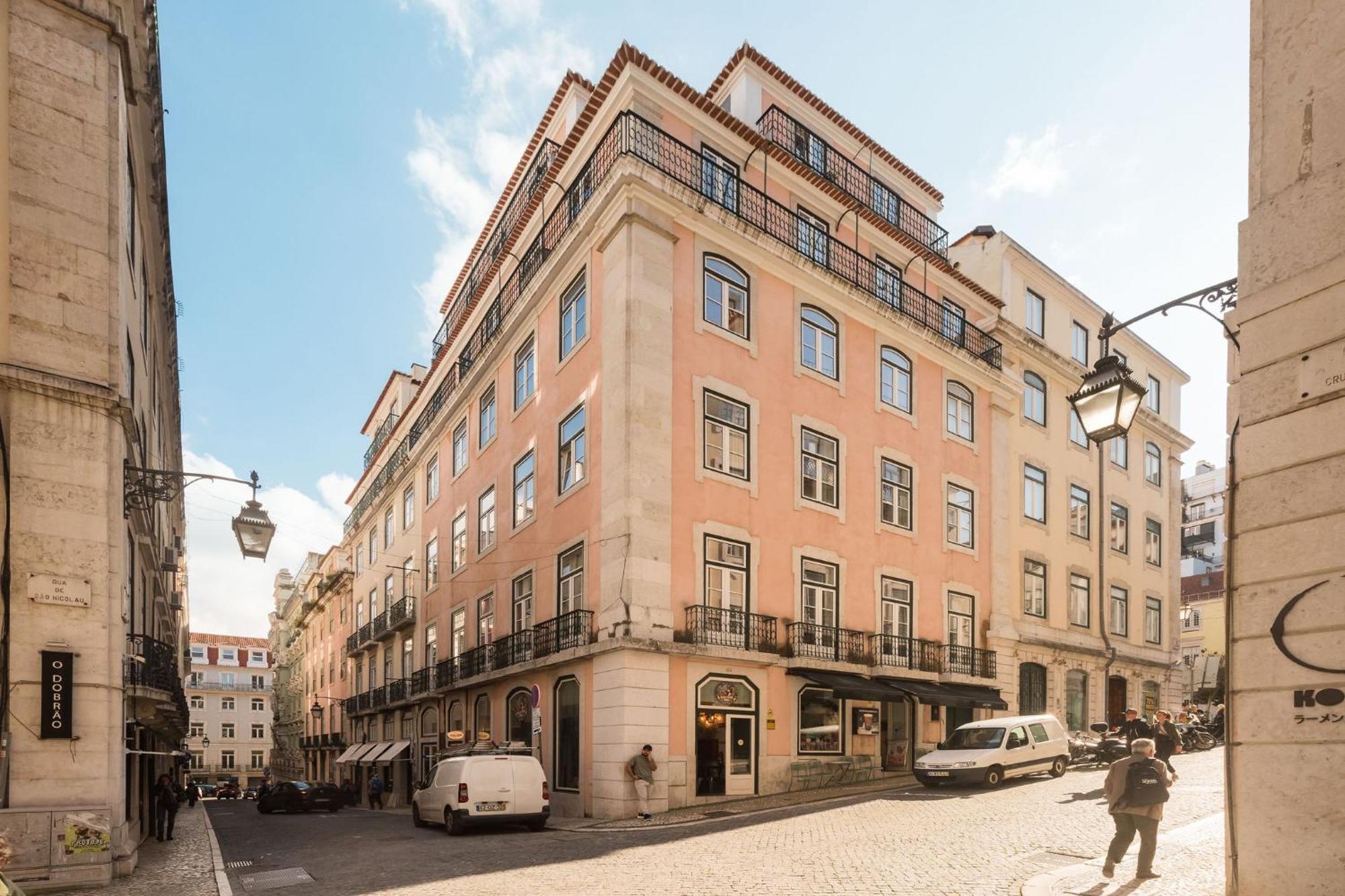 Ando Living - São Nicolau Townhouse