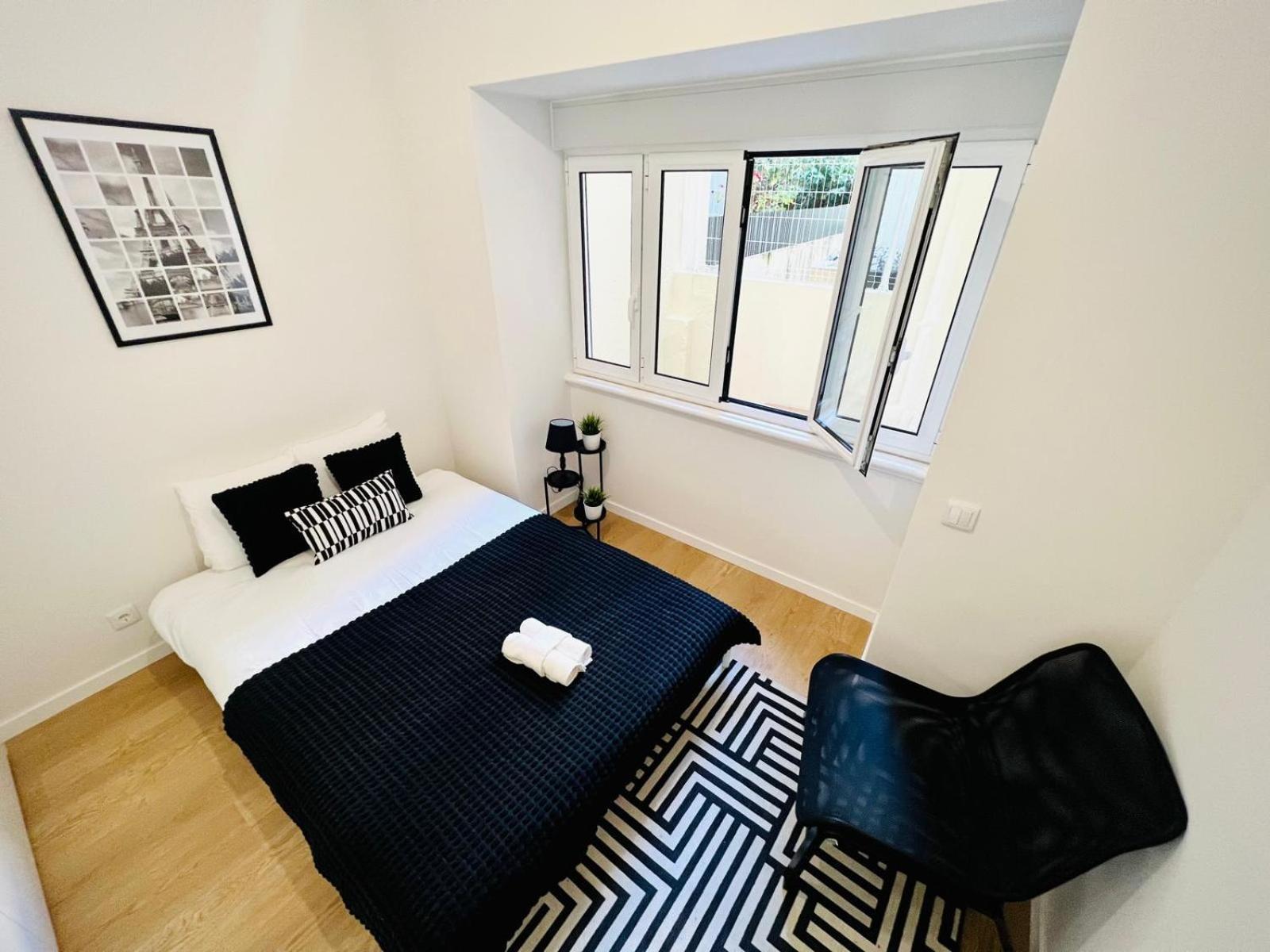 Luxury Rooms, Location For Tourists Hostel *