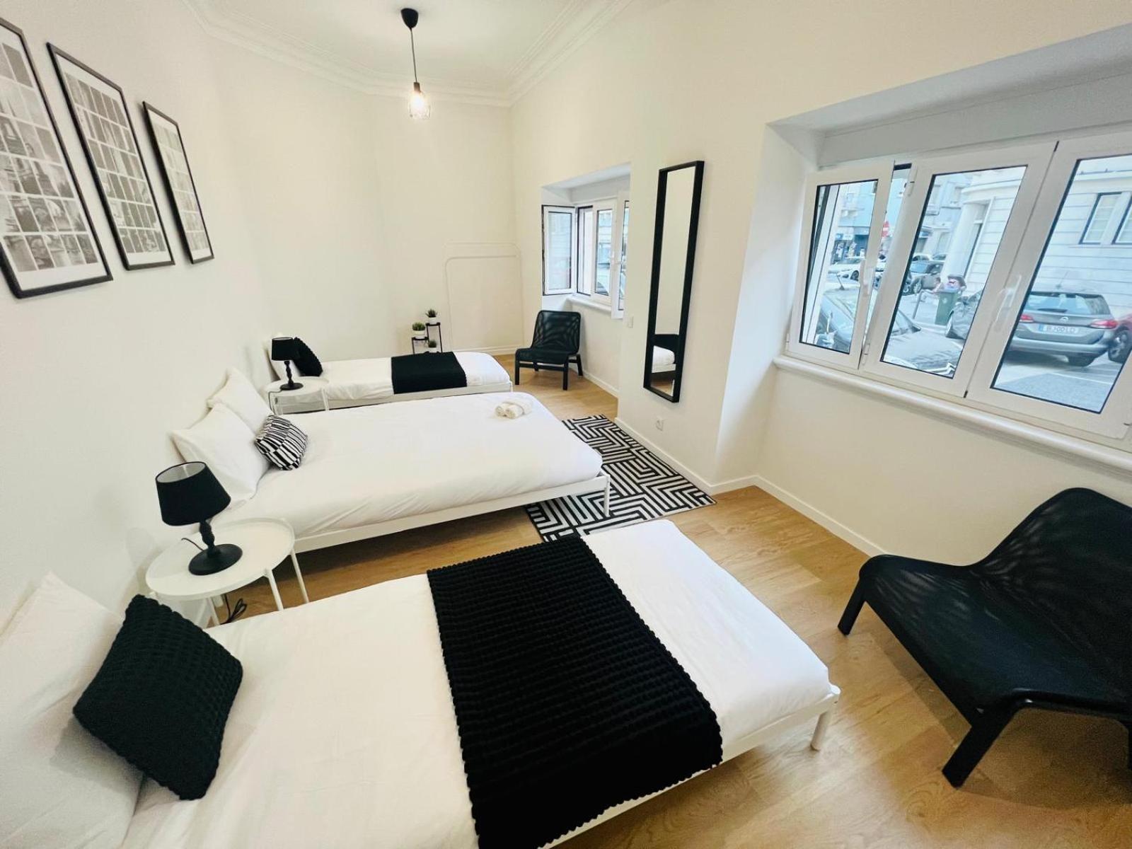 Luxury Rooms, Location For Tourists Hostel Lisbon