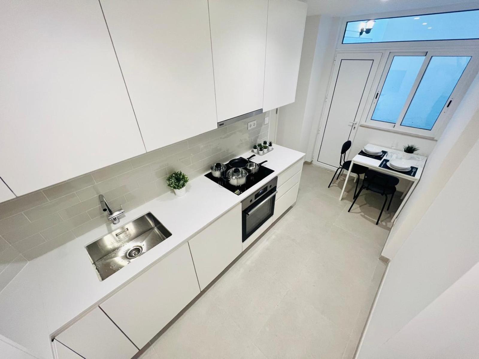 Luxury Rooms, Location For Tourists Lisbon