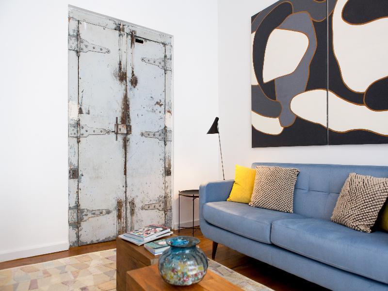 The 8 - Downtown Guest house Lisbon