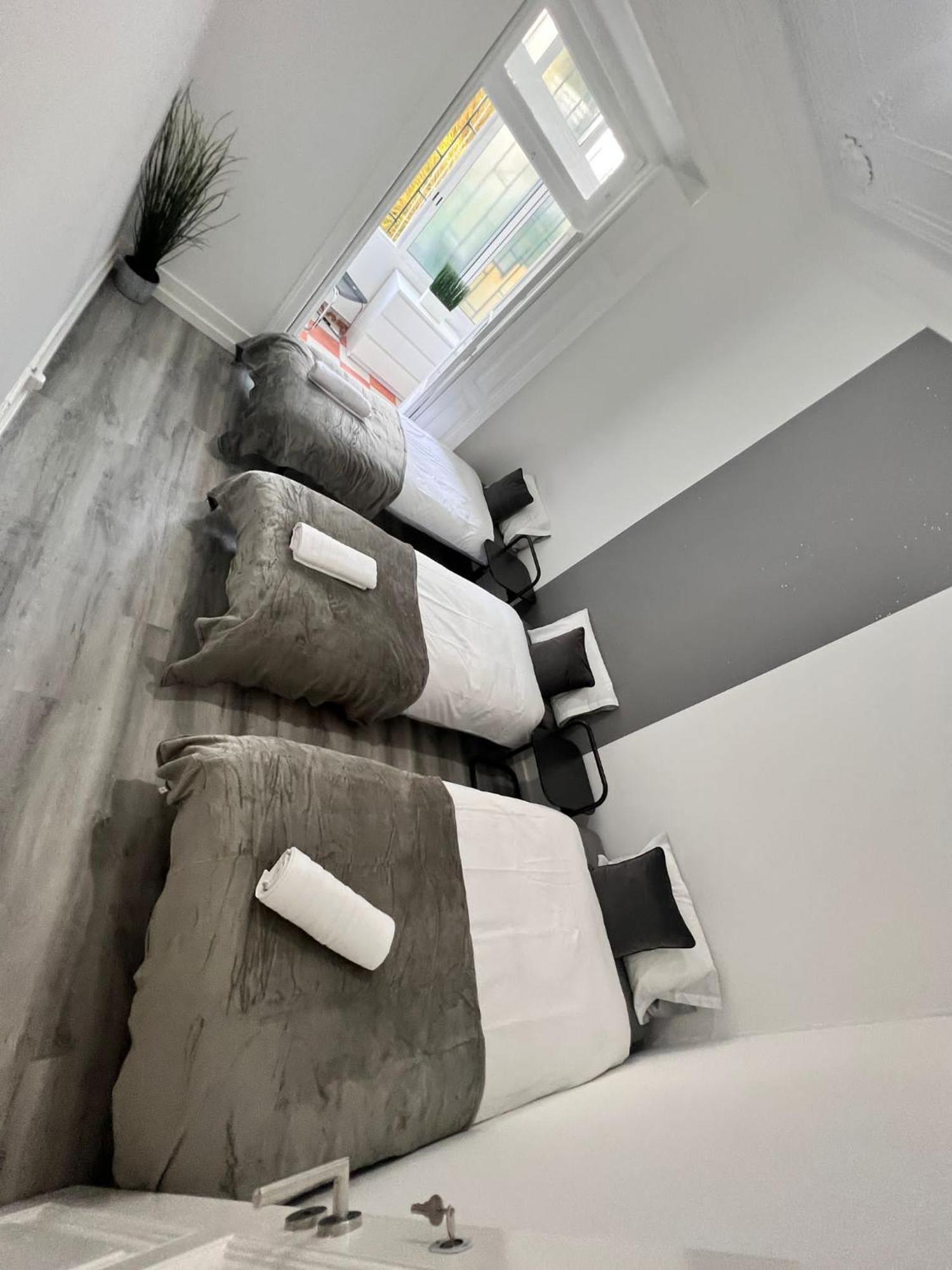 Rooms, Location For Tourists * Lisbon
