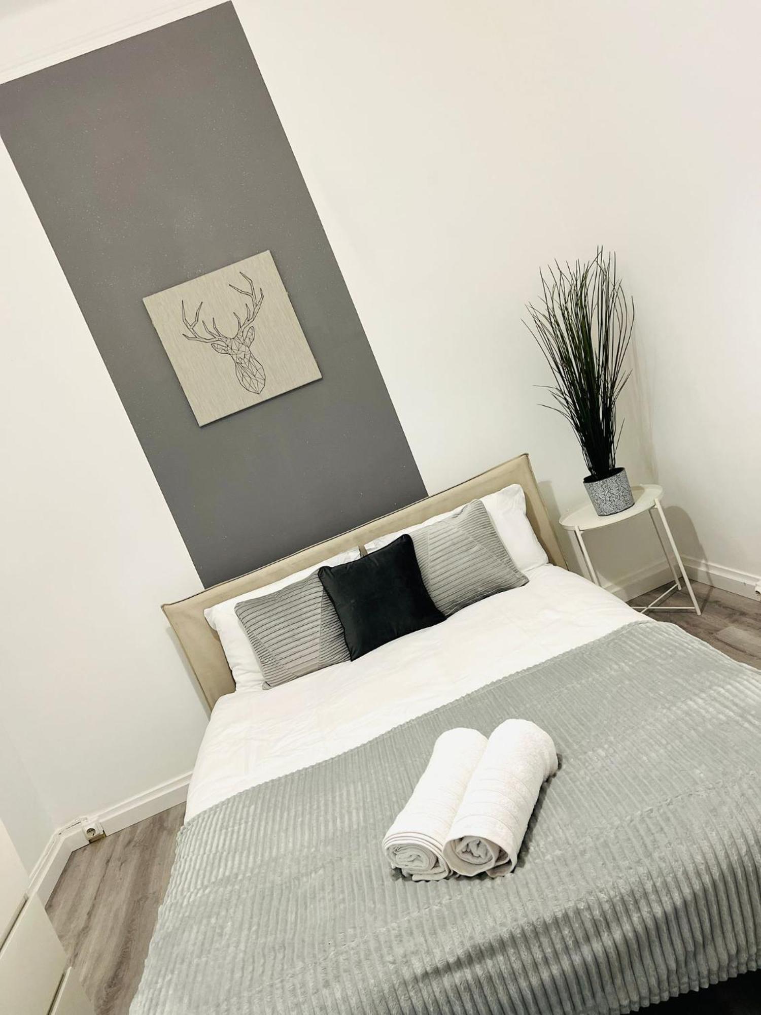 Rooms, Location For Tourists * Lisbon
