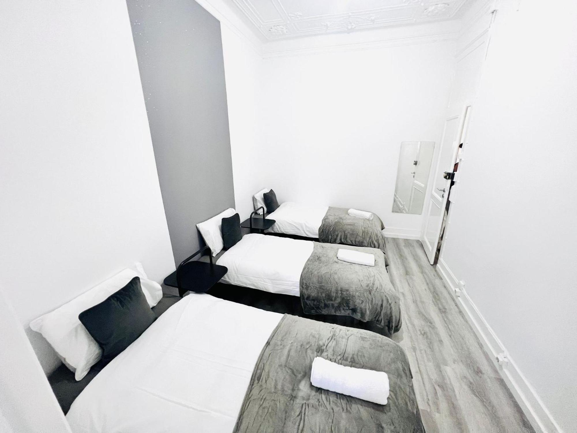 Rooms, Location For Tourists * Lisbon
