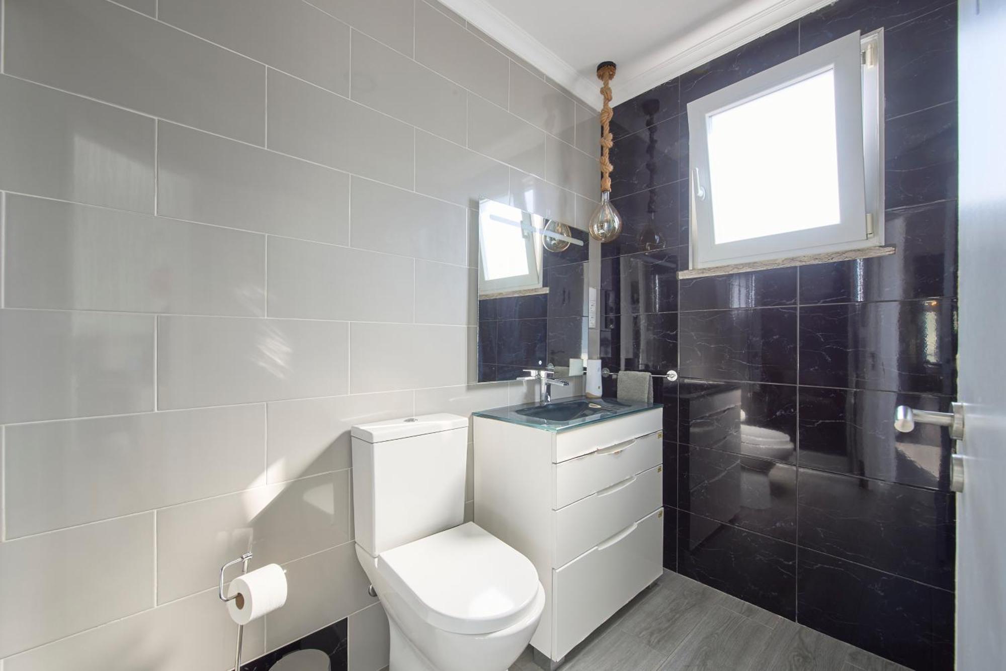 New 3 Bedroom Flat With River On Sight @alameda Lisbon