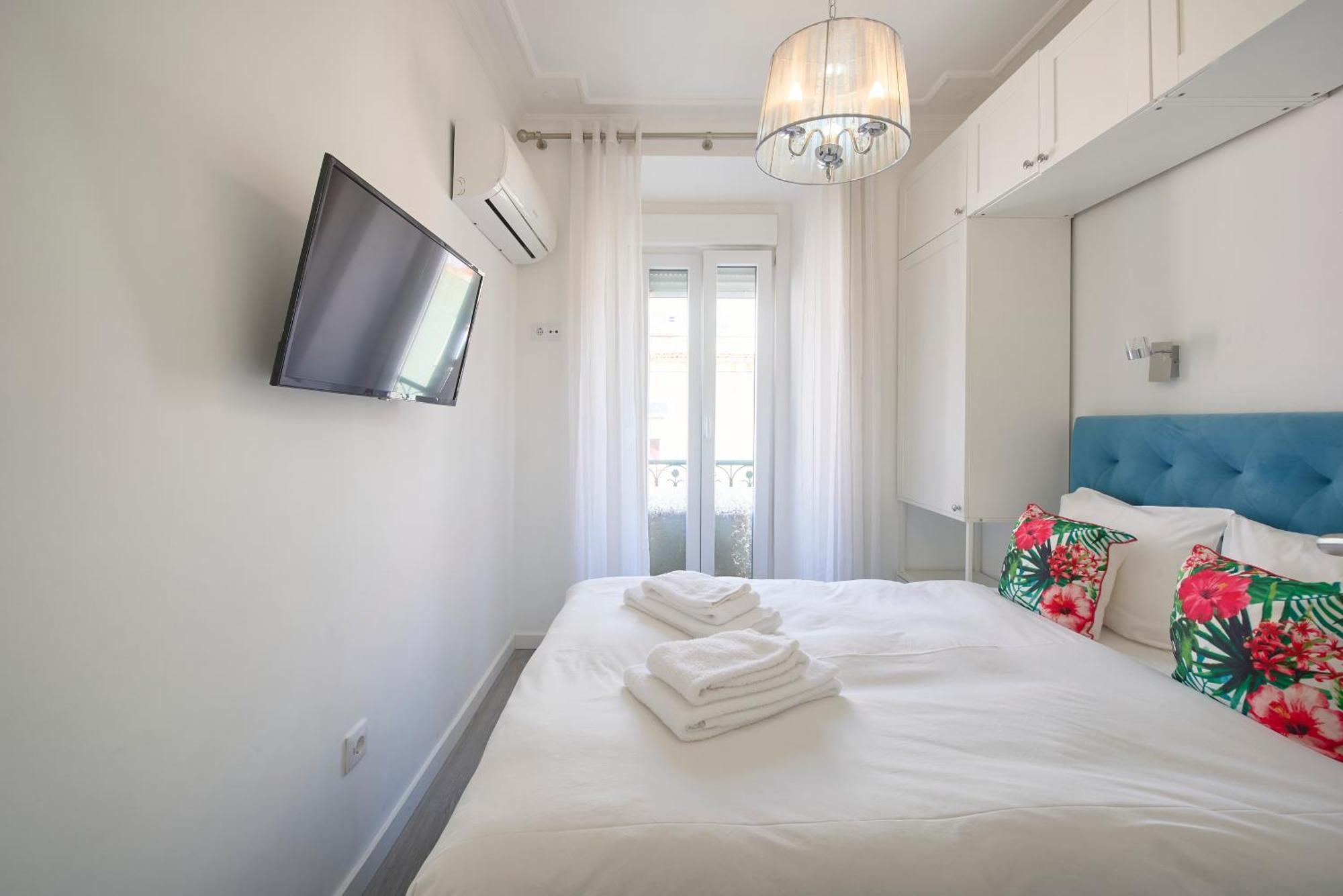 Apartment New 3 Bedroom Flat With River On Sight @alameda