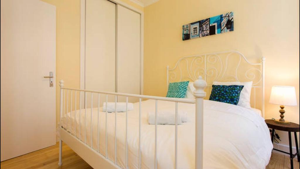 Lisbon Secret & Charming Sao Bento Flat * Lisbon