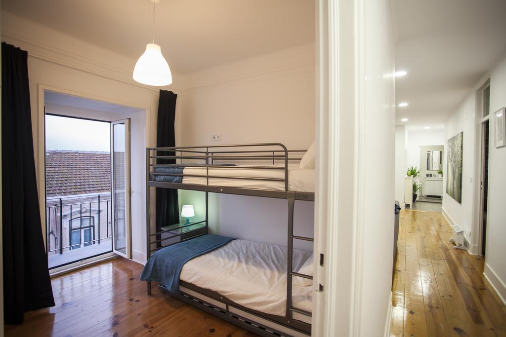 Breathtaking River View In Alfama Apartment Lisbon