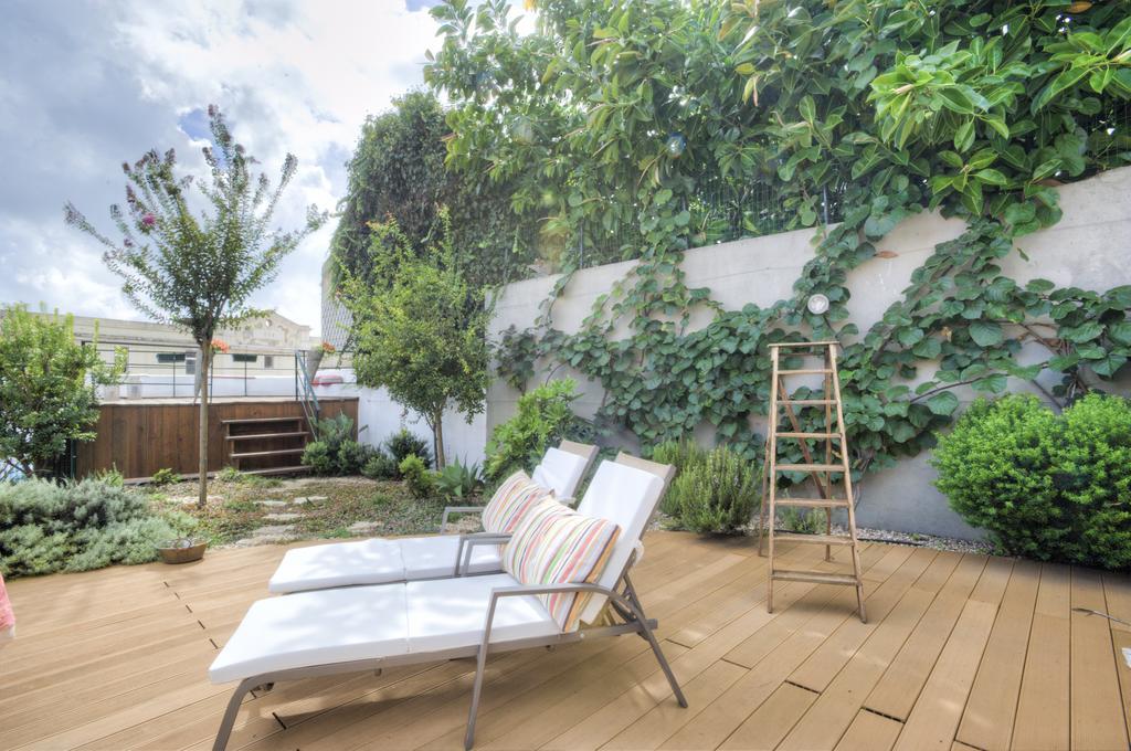 Dalma Flats - Garden Apartment *