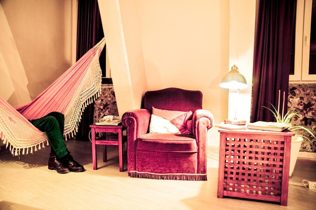 Hostel Poets *