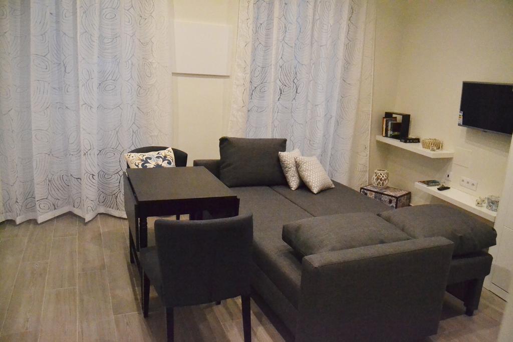 Apartment New Charming Flat In The Heart Of *