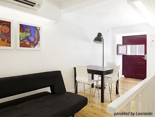 Apartment Hello Santos Lisbon