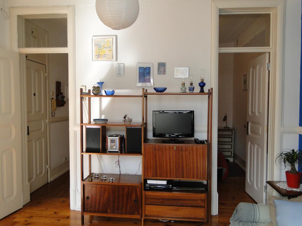 The Bleu Flat