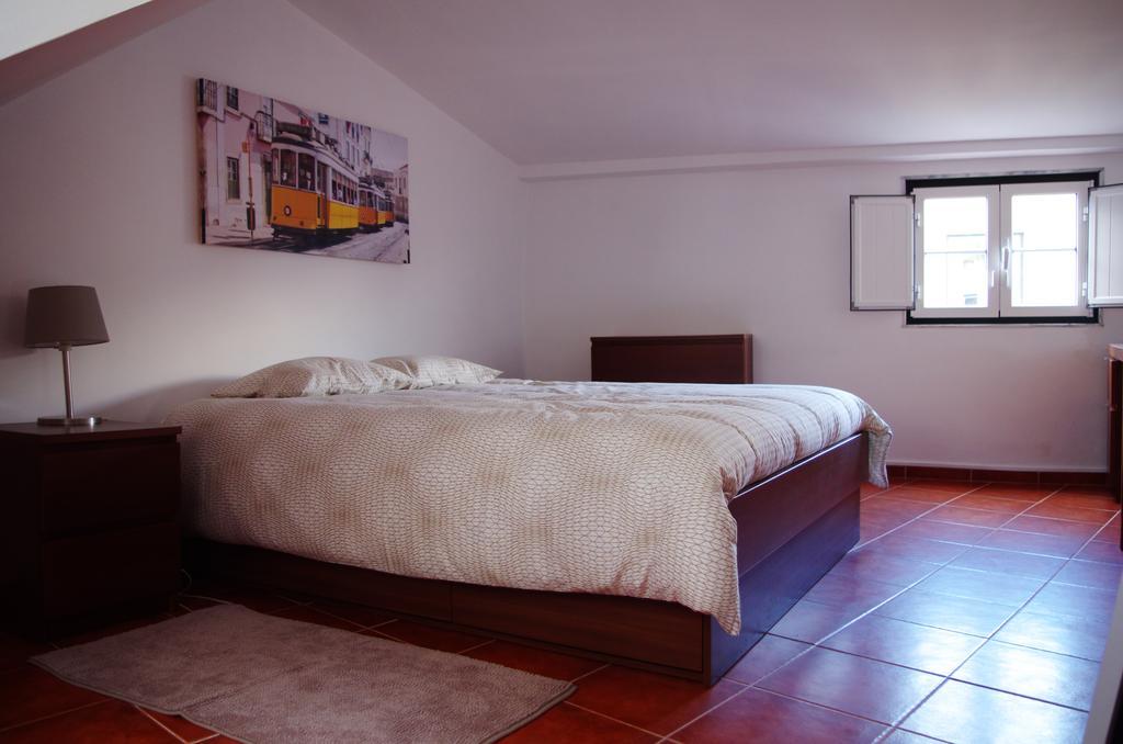 Sloped Ceiling * Lisbon