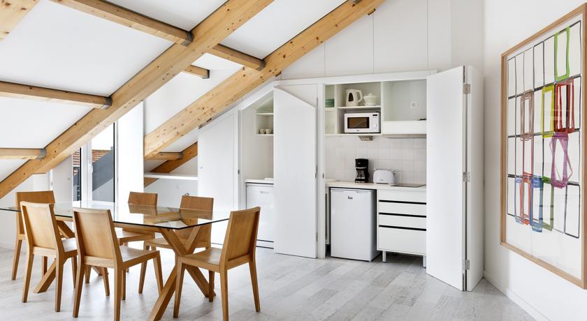 Hello Bairro Alto Apartment