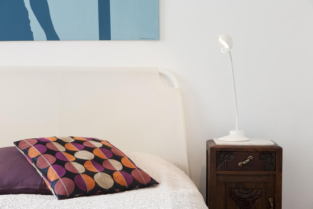 Joivy Classic 3Br Home With Workspace In Chiado, 2Mins From Baixa-Chiado Subway Lisbon