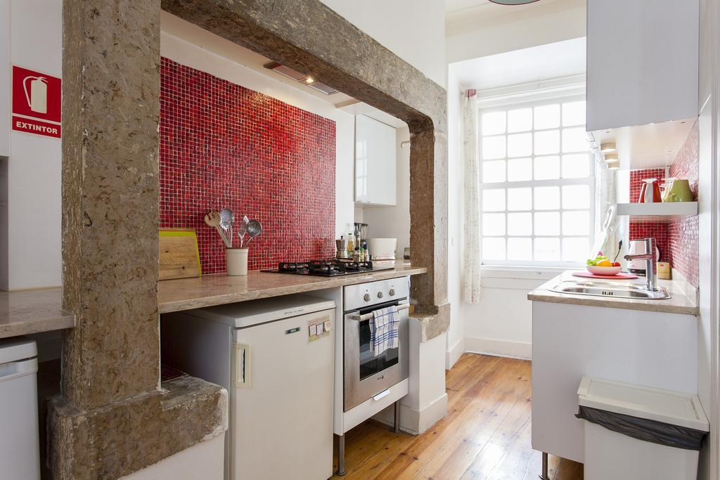 Joivy Classic 3Br Home With Workspace In Chiado, 2Mins From Baixa-Chiado Subway Apartment Lisbon